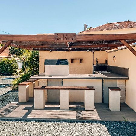 Reve D'Azur, Mazet En Bord De Mer, Parking, Piscine Partagee, Terrasse Bbq & Draps Inclus La Nartelle, 1 Salon, 1 Chambre, 1 Cuisine , 1 Sdb Sainte-Maxime Exterior foto