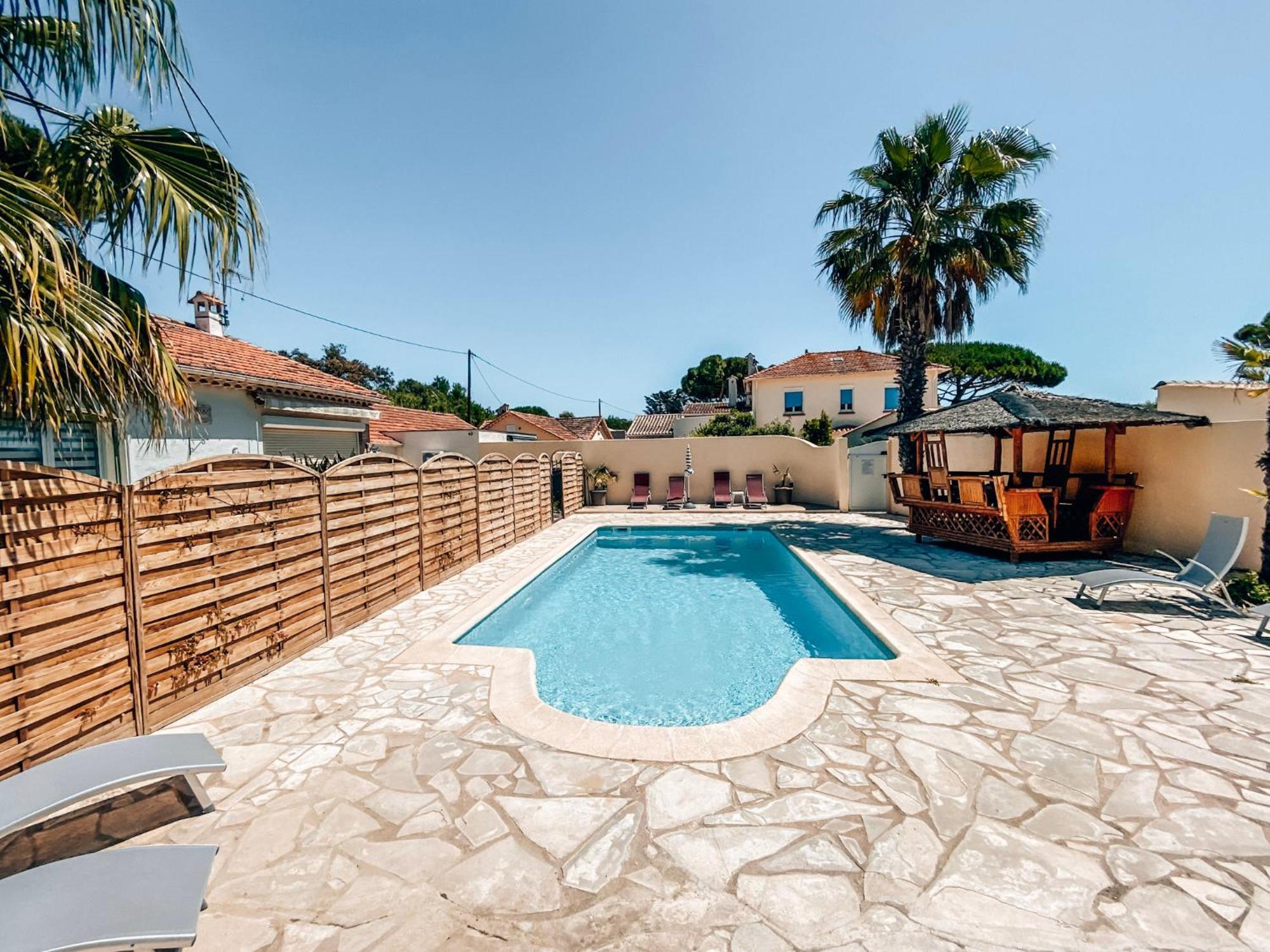 Reve D'Azur, Mazet En Bord De Mer, Parking, Piscine Partagee, Terrasse Bbq & Draps Inclus La Nartelle, 1 Salon, 1 Chambre, 1 Cuisine , 1 Sdb Sainte-Maxime Exterior foto